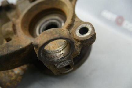 Поворотный кулак передний правый VW Transporter T