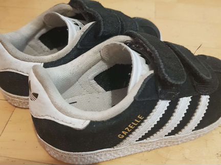 Кроссовки Adidas