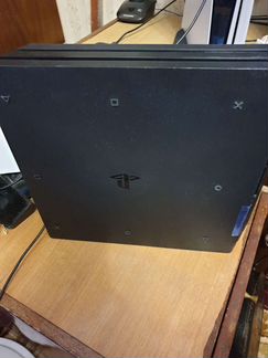 Sony Playstation 4 pro (PS4 1tb)