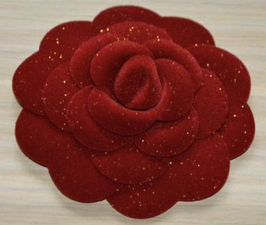 Бархатная камелия Chanel
