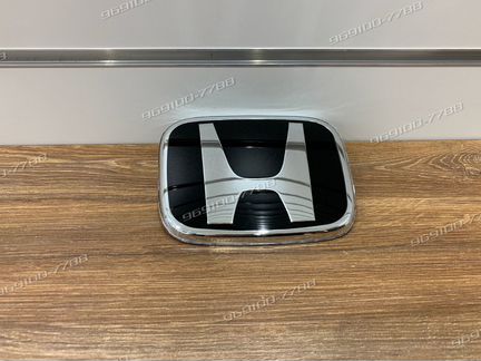 Эмблема решетки радиатора Honda Новая 13.5 см