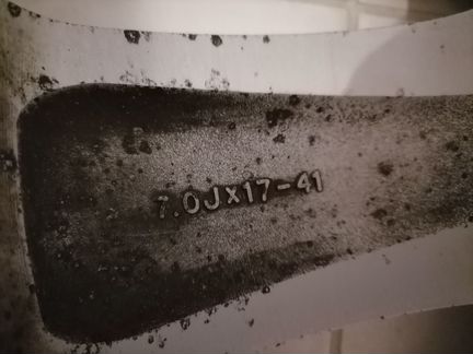 Комплект оригинальных дисков R17 Kia Sorento