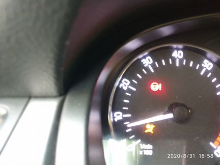 Красный руль, шкода /ауди /фольксваген