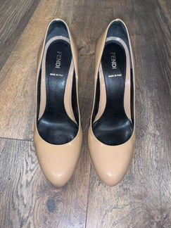 Туфли Fendi 38 размер(маркировка 39)