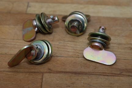 Крепления для проф.света Camlock