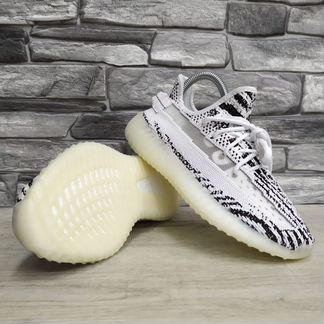 Кроссовки adidas yeezy boost