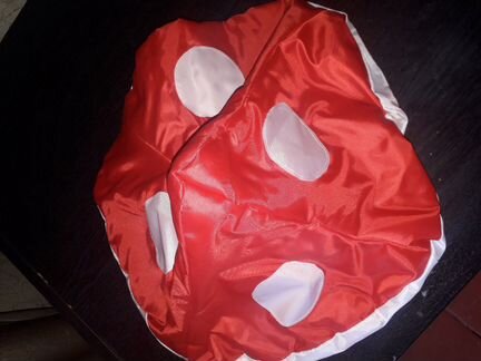 Шапка мухомор