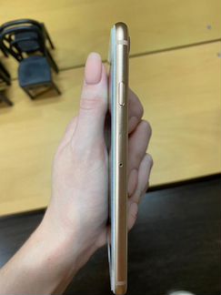 Телефон iPhone 8 64gb