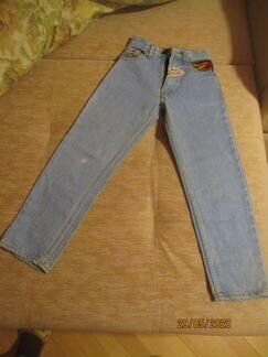 Джинсы светлые, плотные