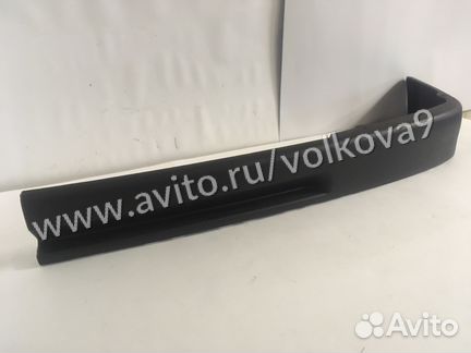 Спойлер переднего бампера правый VW Golf 3 GTI