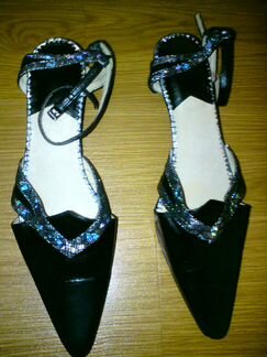 Продам новые босоножки индпошив