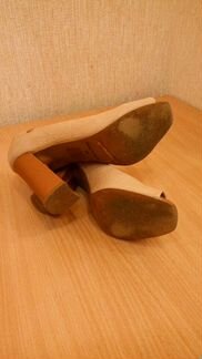 Туфли бежевые кожаные р.36