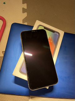 Телефон iPhone X
