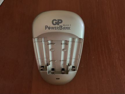 Арядное устройство GP PowerBank Quick3 PB27GS