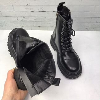 Ботинки женские с молнией