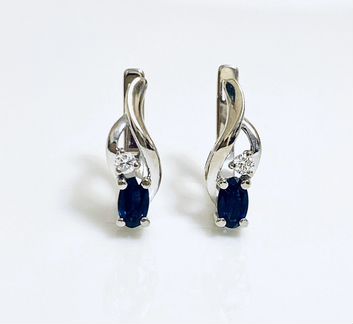 Серьги из белого золота с бриллиантами и сапфирами