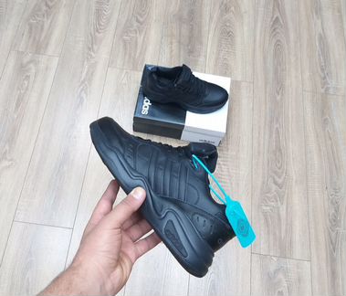 Кроссовки Adidas Strutter