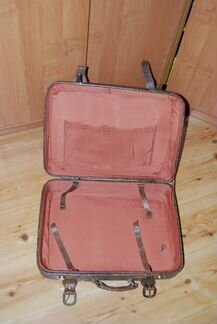 Советский кожаный чемодан