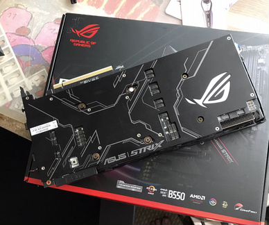 Asus ROG strix RTX 2080 TI O11G