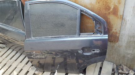 Форд Мондео 3 дверь задняя левая