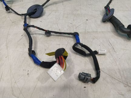 Проводка задней правой двери Hyundai Santa Fe 2