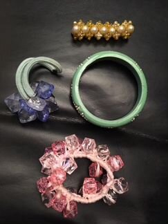 Резинка для волос и браслет