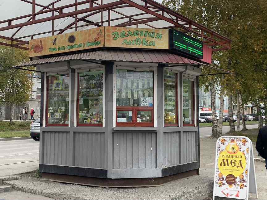 площадь кирова ларьки. двухэтажные торговые павильоны. привокзальный киоск. площадь киосков. остановочный павильон аг2к "аллюр".