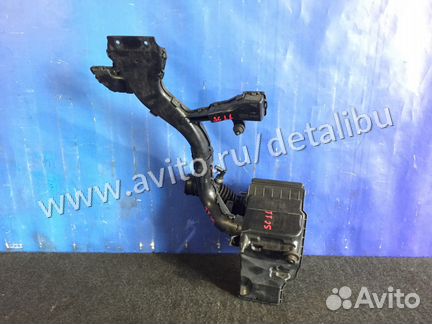 Корпус воздушного фильтра Nissan Tiida SC11