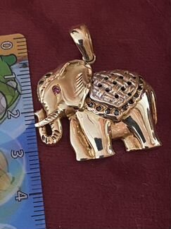 Золотой кулон