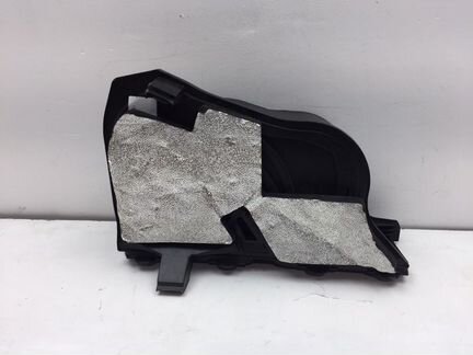 Воздухозаборник передний Mercedes C300 W204 3.5