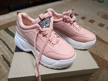 Кроссовки женские 37 размер