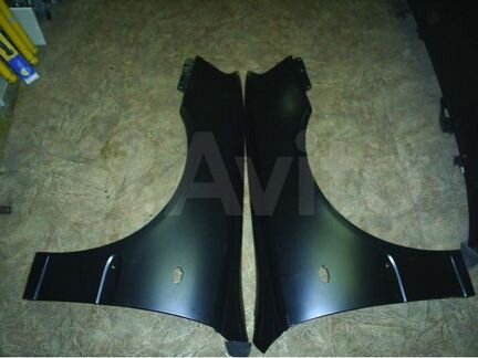 Крылья передние правое и левое Хендай Акцент 00-12