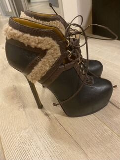 Продам ботильоны Yves Saint Laurent оригинал