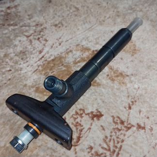 Форсунка топливная 4HG1-Т 8972005703