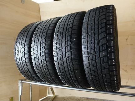 265 60 18 Dunlop SP Winter ICE 01 139S