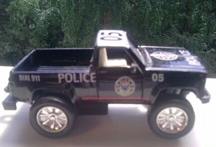 N8880 Welly. Chevy Pick-up police 1/43