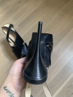 Босоножки Guess женские новые