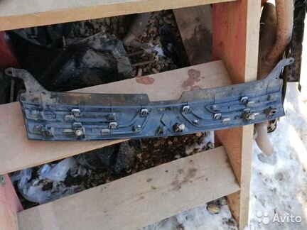 Решетка радиатора Mitsubishi Outlander 2013