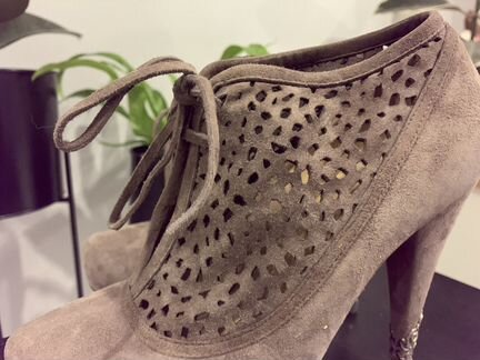 Дизайнерские ботильоны