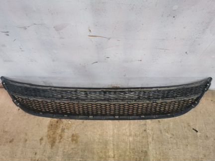 Решетка бампера передняя нижняя Volkswagen Tiguan