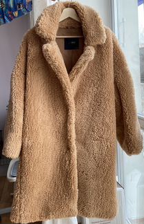 Шуба искусственная pull and bear