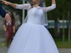 Свадебное платье, чехол и кринолин