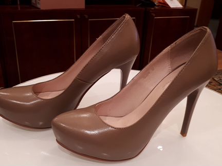 Туфли 37 р, новыеф -мыPopular Fashion,каблук 11 см