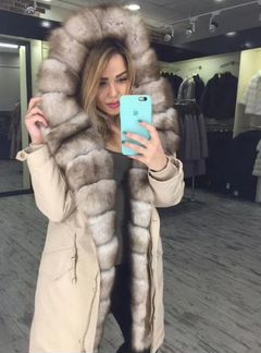 Парка с натуральным мехом