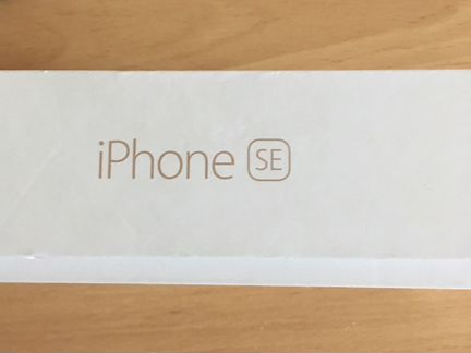 Телефон iPhone se16gb