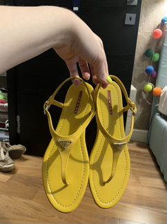Сандали Prada