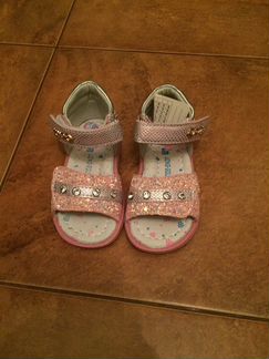 Новые сандалики