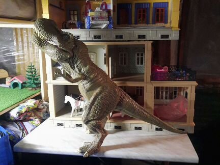 Динозавр огромный 75 см