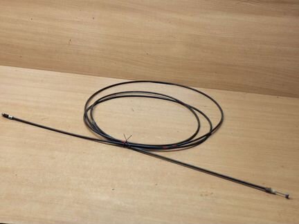 Тросик крышки багажника, Mazda 626 GD