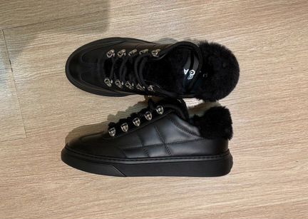 Кроссовки Hogan p 37.5 new